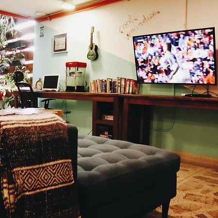 La Playa Hostel & Rooftop Меделин Екстериор снимка