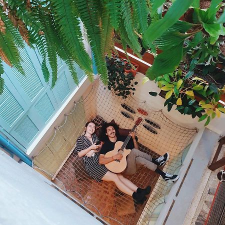 La Playa Hostel & Rooftop Меделин Екстериор снимка