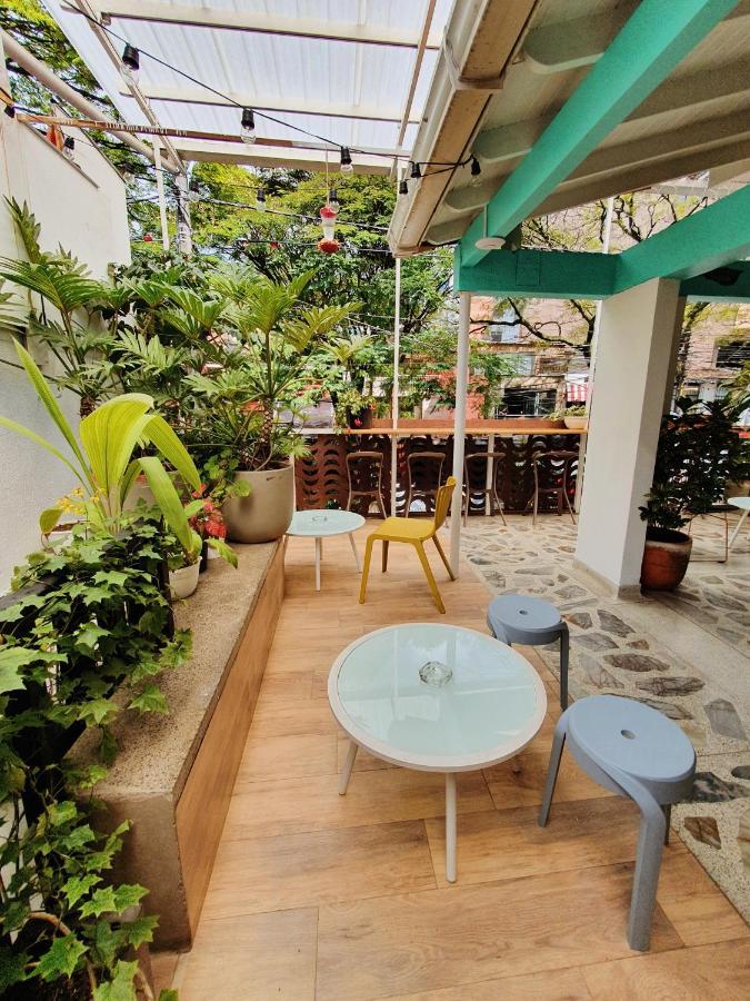 La Playa Hostel & Rooftop Меделин Екстериор снимка