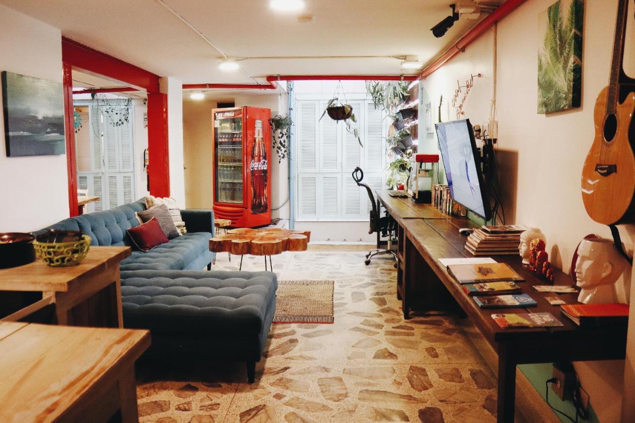La Playa Hostel & Rooftop Меделин Екстериор снимка
